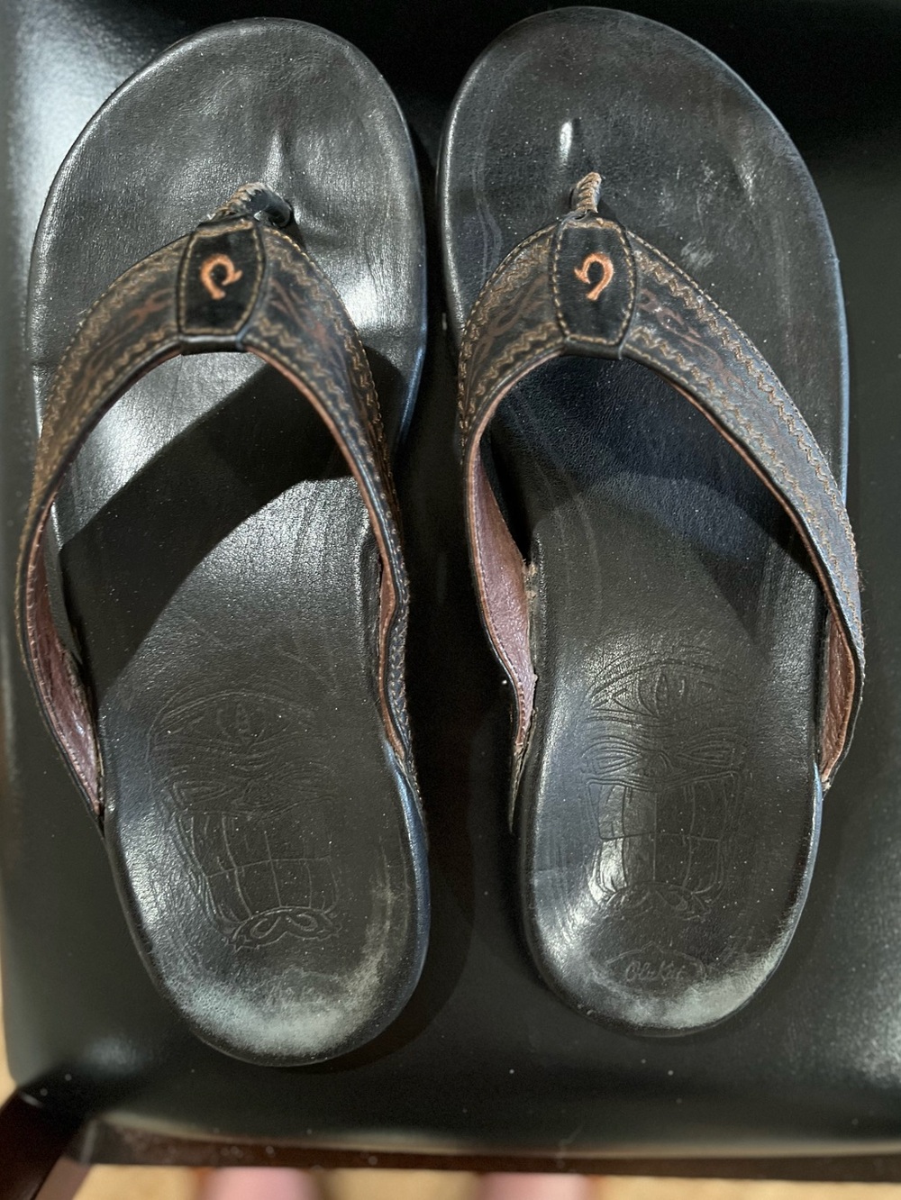 OluKai Akua Black Leather Sandals